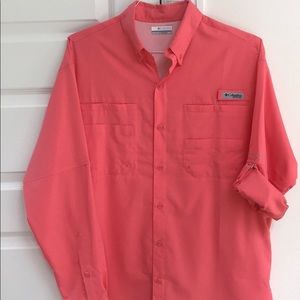Men’s Columbia light weight fishing shirt like new
